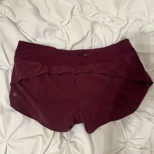 Lulu lemon speed up 2.5 short